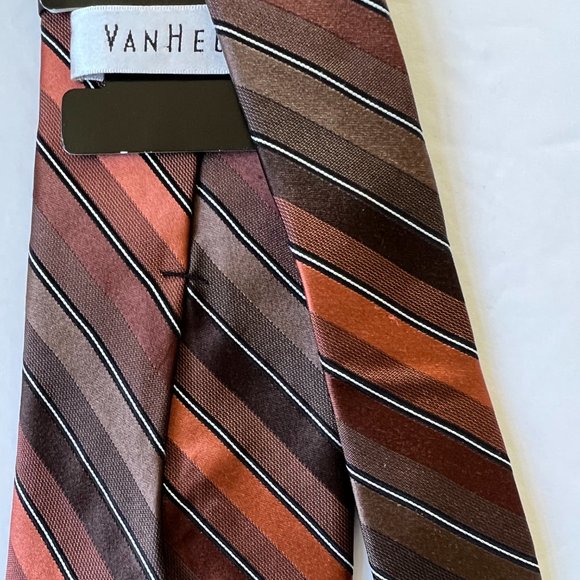 VAN HEUSEN 100% Silk Tie NWT - Picture 2 of 3